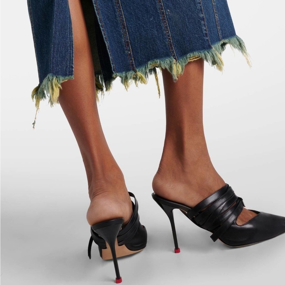 Alexander McQueen Leather mules - Picture 5 of 10